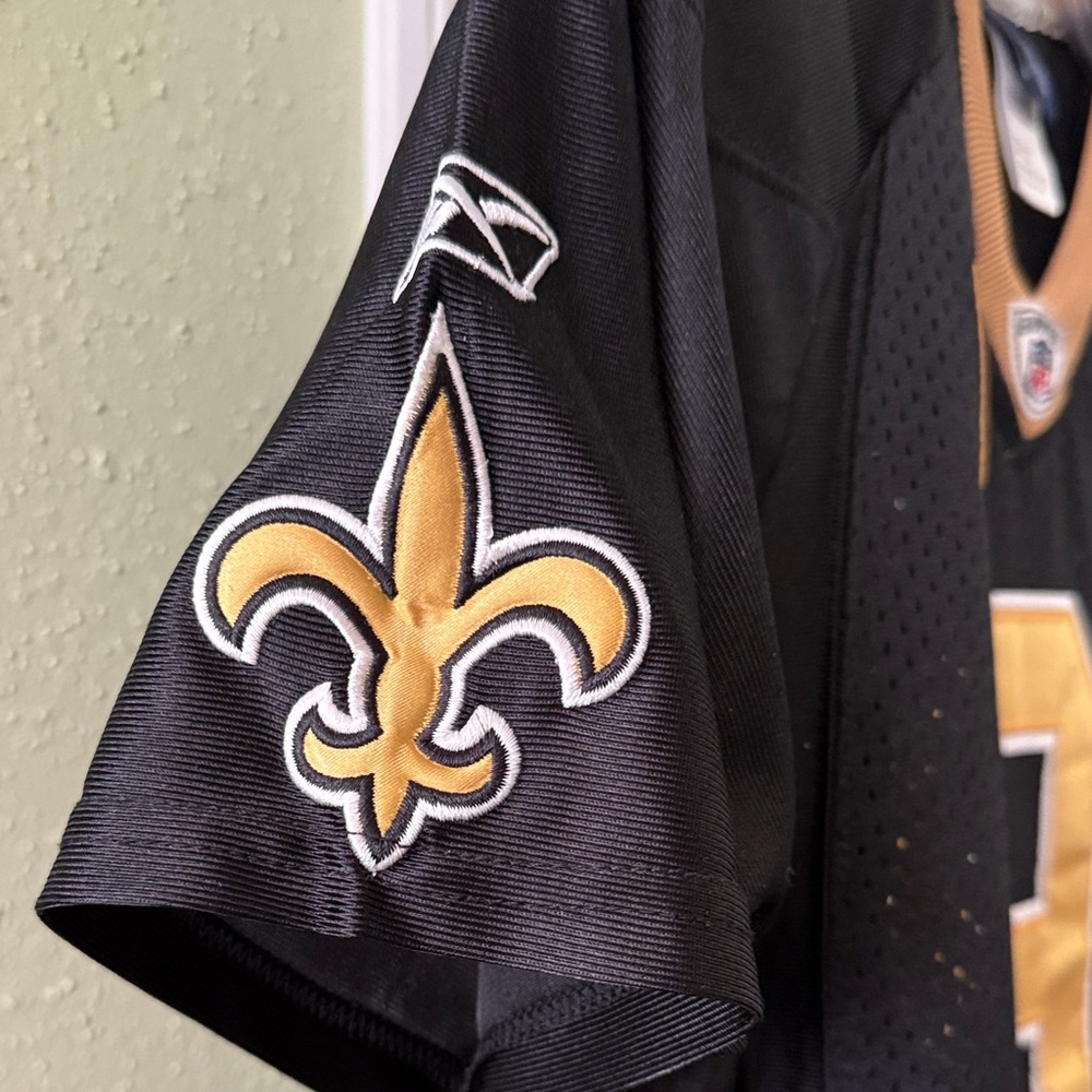 Reebok Black and Gold Sports Jersey - Picture 6 of 7